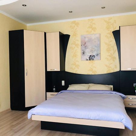 Apartment In The Center Cherkasy Luaran gambar