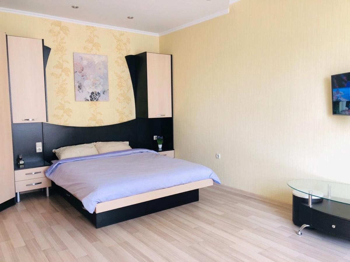 Apartment In The Center Cherkasy Luaran gambar